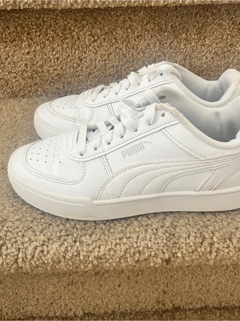 Puma Girls Sneakers - very clean